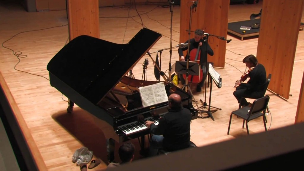 The Gryphon Trio recording an album of Beethoven works for Analekta in 2010.