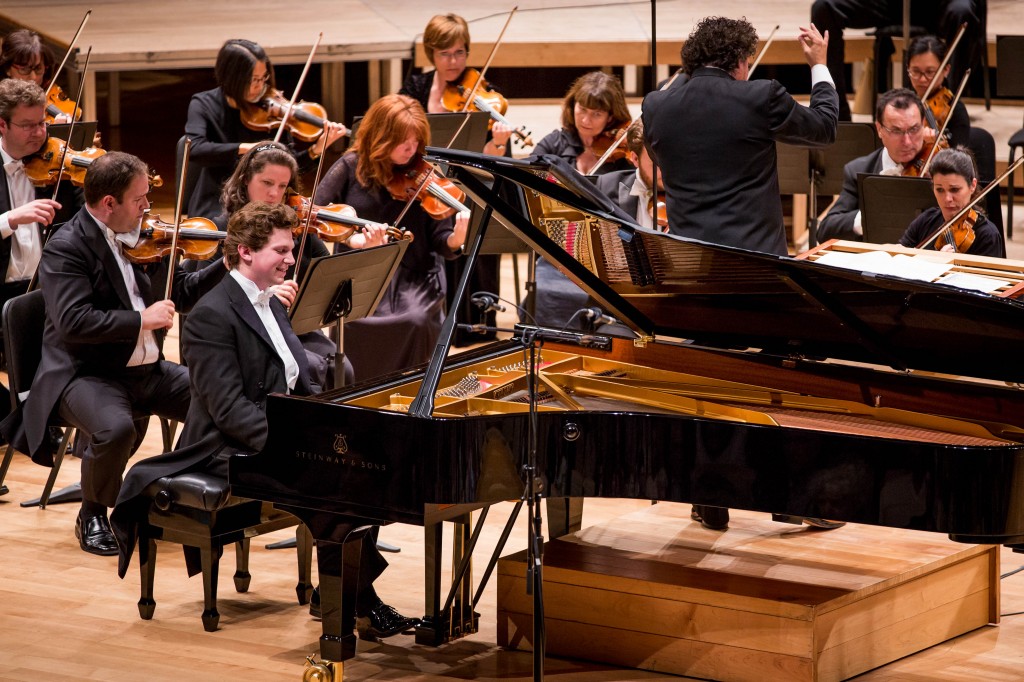 Jayson Gillham performing Beethoven : Concerto No. 4  in G major, Op. 58. Photo: 2014 Montreal International Music Competition 
