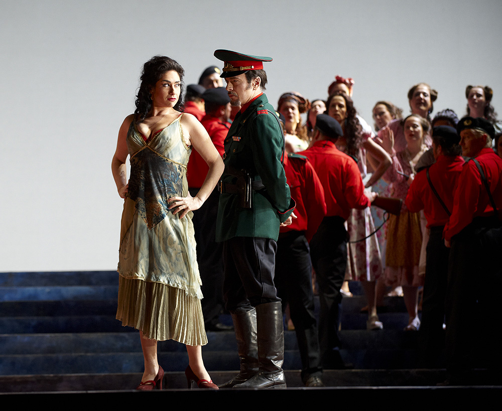 (l-r) Rinat Shaham as Carmen Alain Coulombe as Zuniga. Photo from Carmen (Canadian Opera Company, 2010) by Michael Cooper