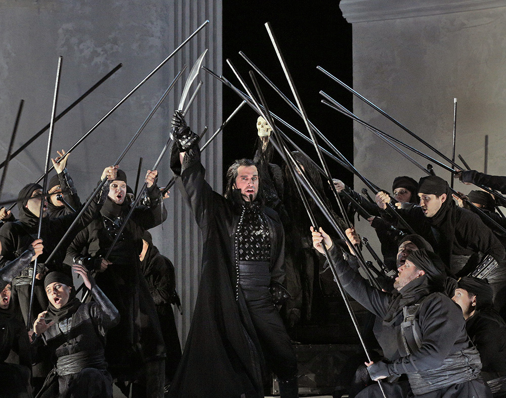 (centre) Luca Pisaroni as Maometto II. Photo from Maometto II (Sante Fe Opera, 2012) by Ken Howard