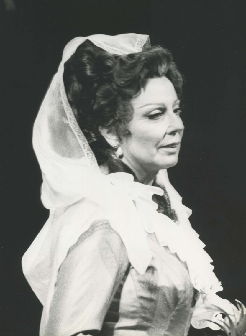 Magda Olivero in the title role Tosca Heffernan
