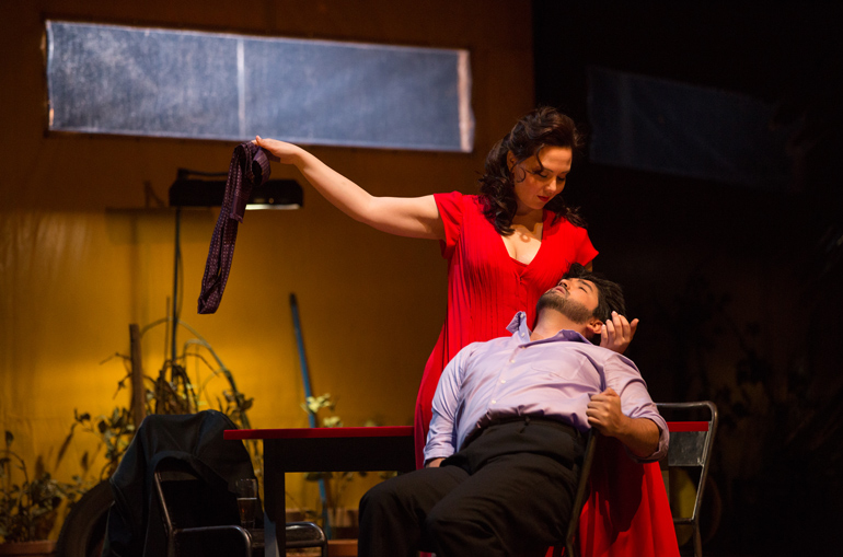 Lucia-Cervoni (Julie) & Clarence Frazer (Jean) (Photo: Cylla von Tiedemann)