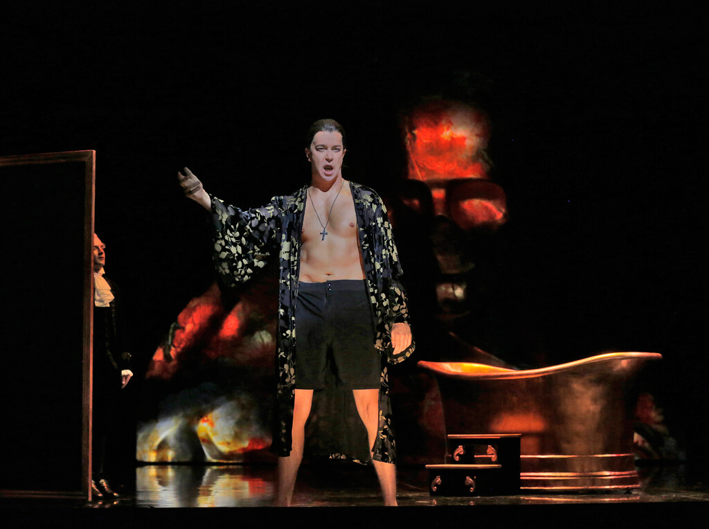 Santa Fe Opera 2016: Daniel Okulitch in the title role of Don Giovani (Photo: Ken Howard)