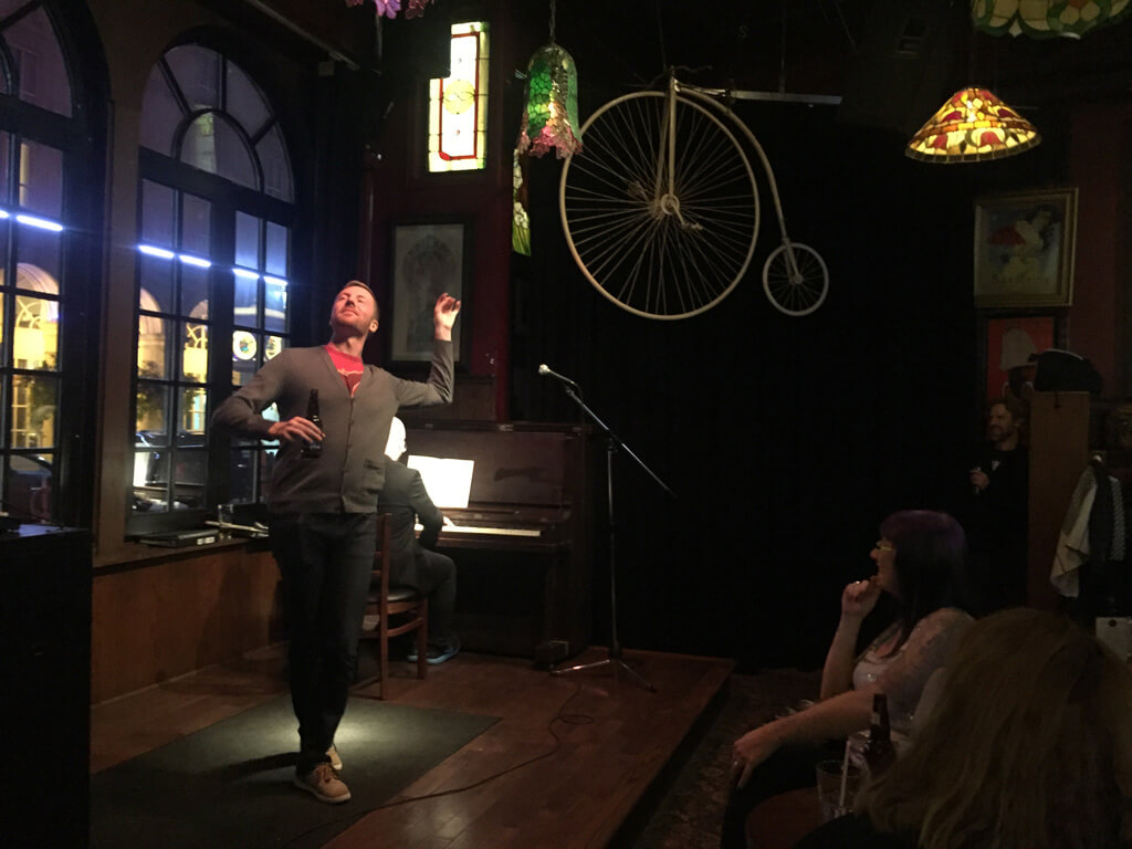 Against the Grain Opera Pub at Amsterdam Bicycle Club with John Brancy (Baritone) and Topher Mokrzewski (Piano) (Photo: Michael Morreale)