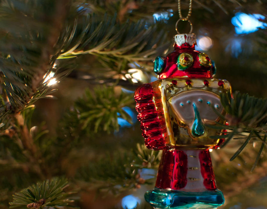 robot-ornament