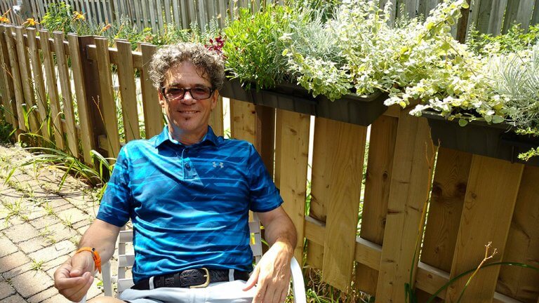 Claude-Arnold Thibault, un enseignant en musique qui a marqué de nombreux étudiants tout au long d’une carrière fructueuse qui s’est terminée à l'école Joseph-François Perreault. (Crédit: Béatrice Cadrin)