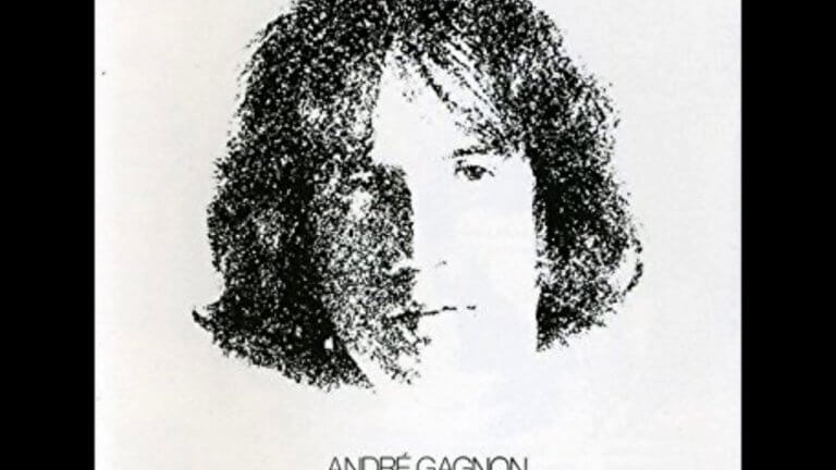 L'album Neiges, d'André Gagnon, a été vendu à 700 000 copies après sa sortie, en 1975. Le spectacle reprend la pièce titre dans de nouveaux arrangements réalisés par Stéphane Aubin.