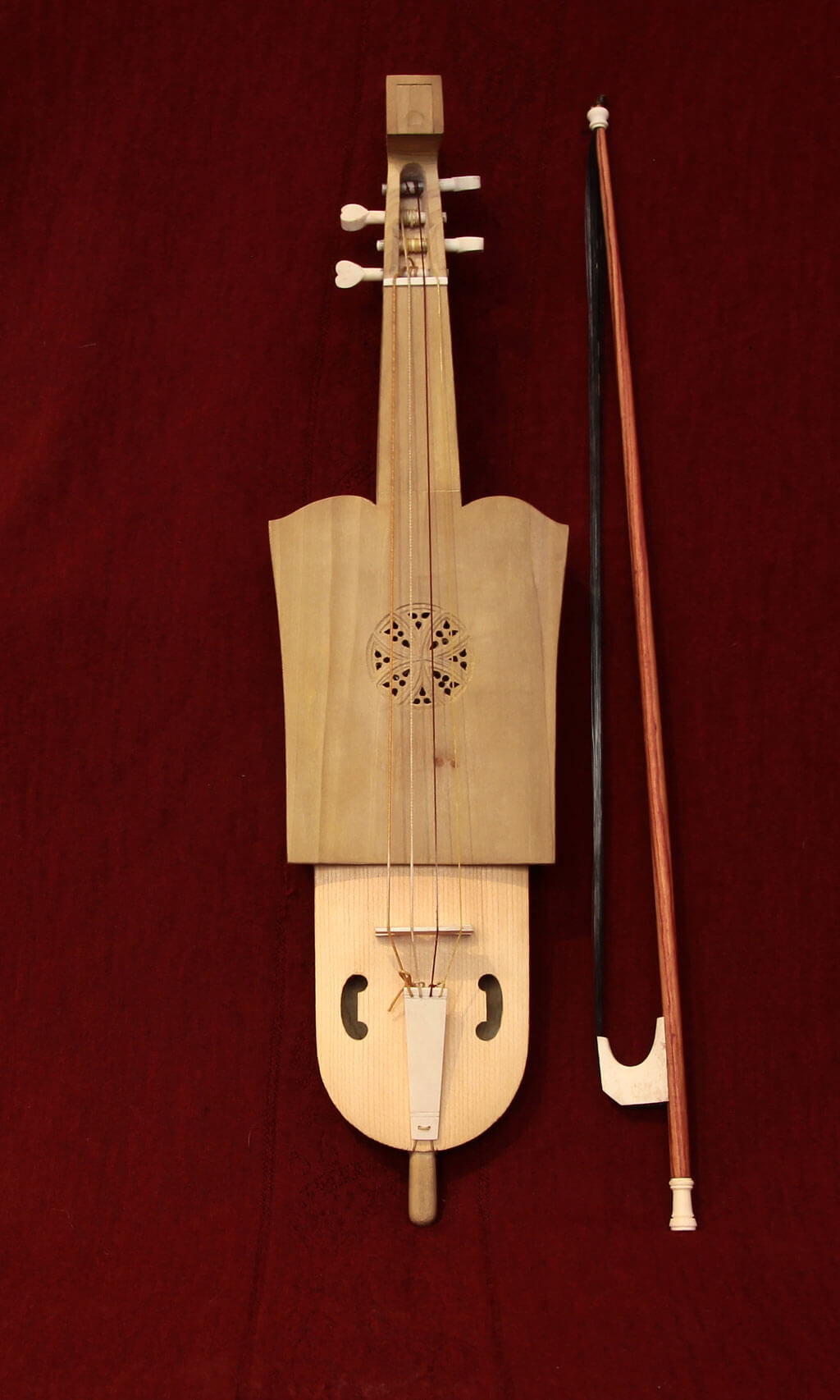 La reproduction de la violetta de Caterina de Vigri. (Photo: courtoisie des Idées heureuses)