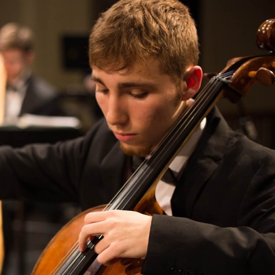 Violoncelliste canadien: Elie Boissinot, Gagnant du Concours Violon d’or de McGill 2018