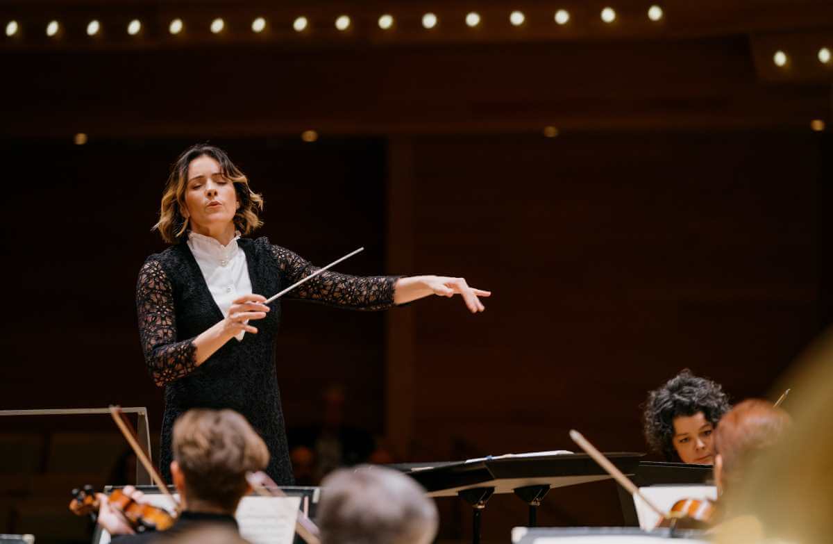La chef d'orchestre mexicaine Alondra de la Parra dirigeait l'Orchestre Métropolitain, 10 septembre 2019, Maison symphonique. (Photo: courtoisie)