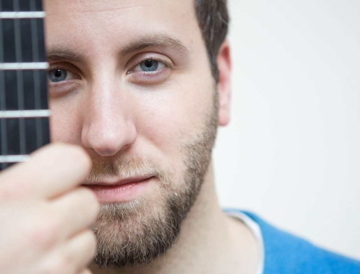 Adam Cicchillitti, guitare