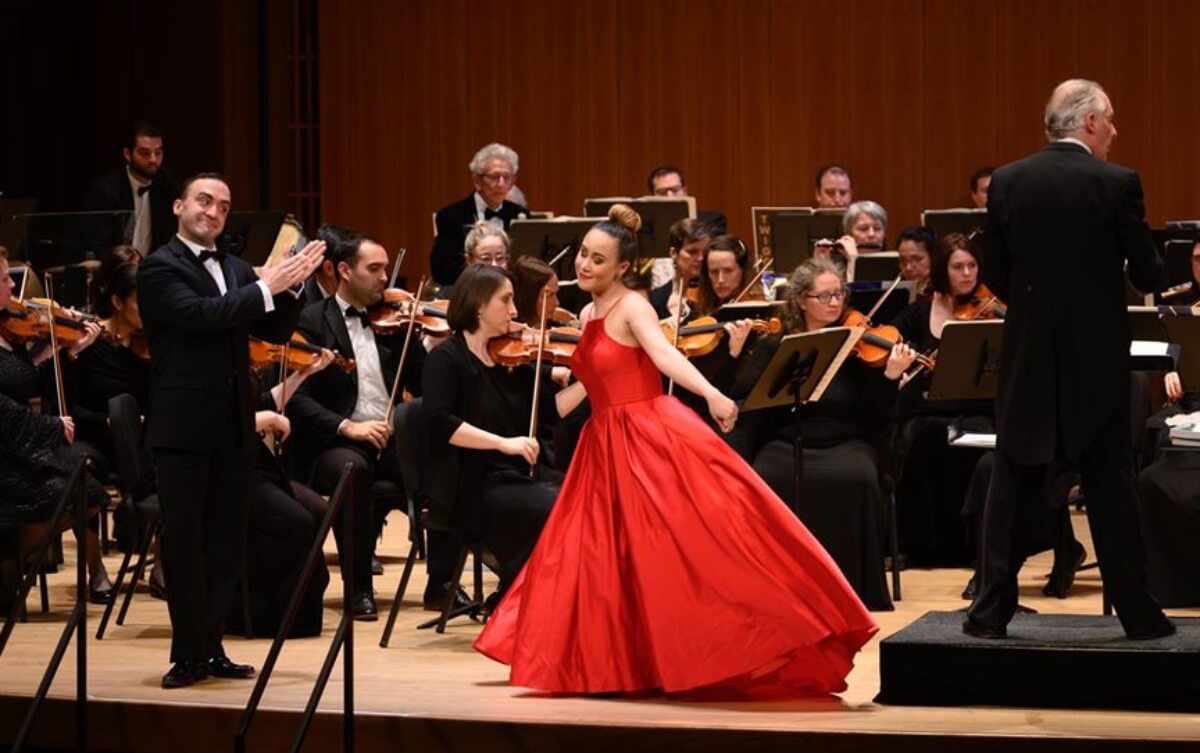 Geoffrrey Schellenberg et Andréa Nunez lors du 26e Gala des Ambassadeurs lyriques, 23 novembre 2019, salle Claude-Champagne. (Photo : André Chevrier)