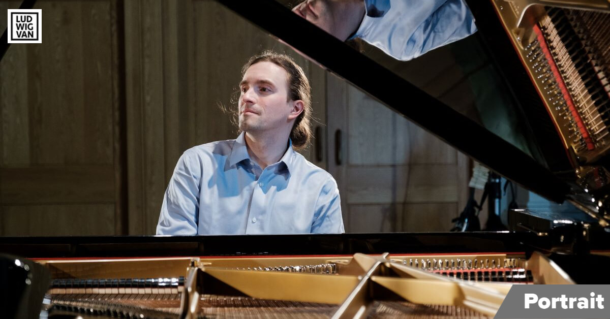 Viktor Lazarov, pianiste, sera en récital aux Mélodînes de Pro Musica cette semaine, en webdiffusion. (Photo: Laurence Grandbois-Bernard)