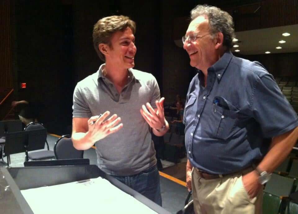 Maxime Goulet, compositeur, en compagnie de Boris Brott, regretté chef et directeur artistique de l'OCM. (Photo: page Facebook de Maxime Goulet)