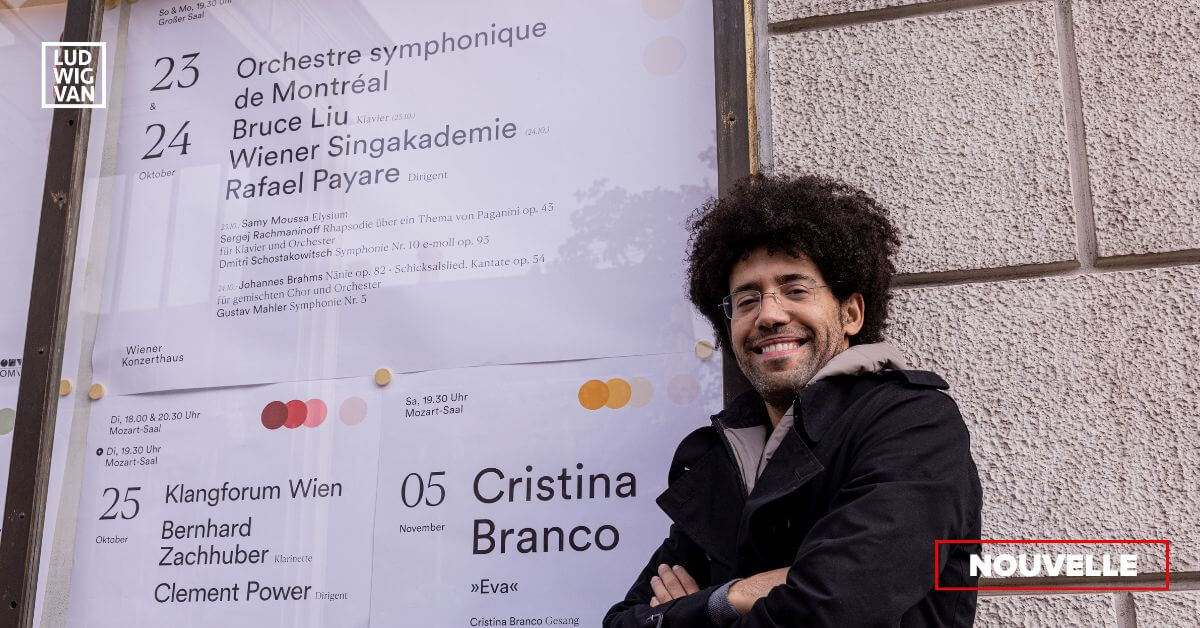 Rafael Payare devant la salle Konzerthaus, à Vienne, le 24 octobre 2022. (Photo: Antoine Saito)