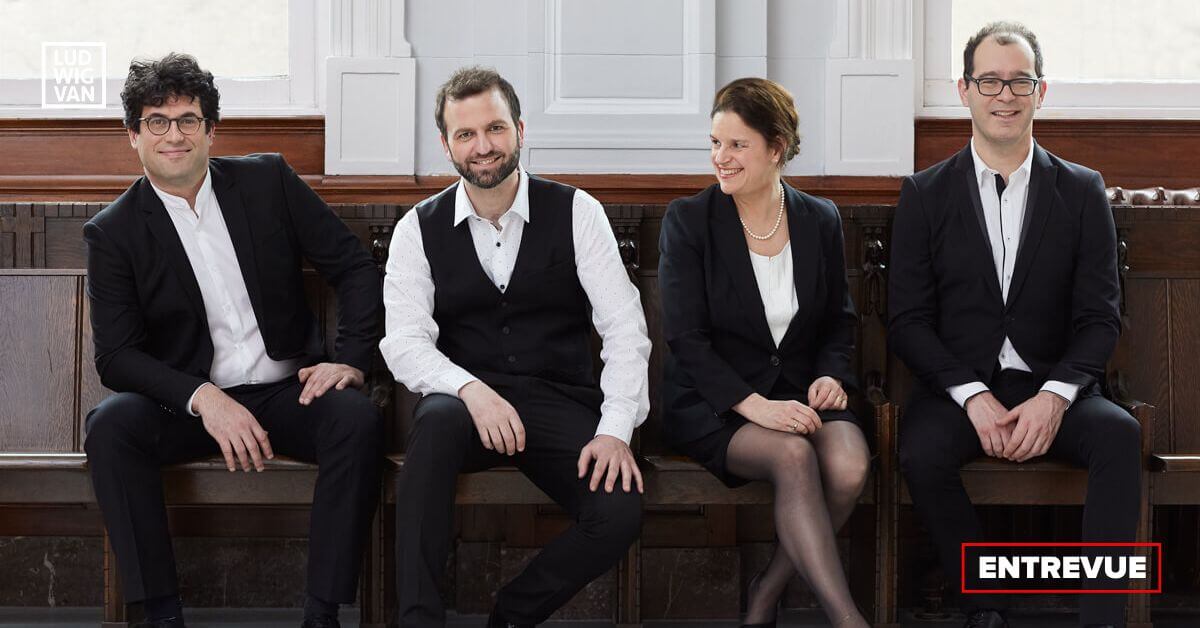 Le Quatuor Molinari fête ses 25 ans cette année. De gauche à droite: Pierre-Alain Bouvrette (violoncelle) Antoine Bareil (violon), Olga Ranzenhofer (violon et direction artistique), Frédéric Lambert (alto). (Photo: courtoisie)