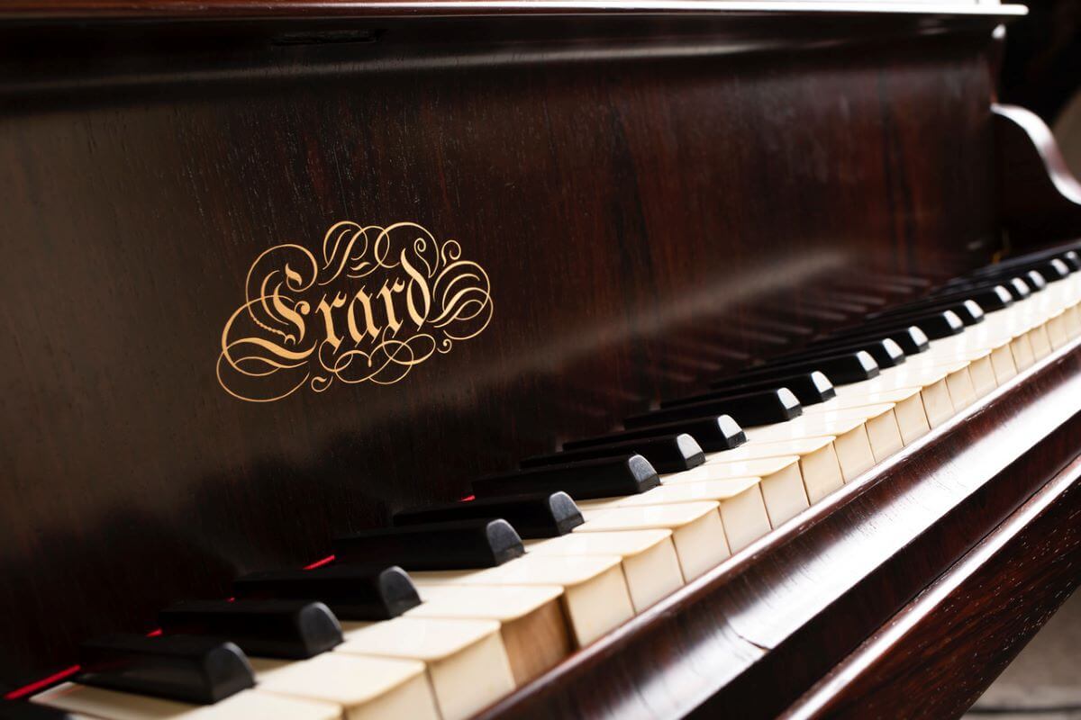 Le piano Érard de 1854 utilisé pour l'intégrale des mélodies pour vois et piano de Jules Massenet. (Photo: courtoisie du Festival Classica)