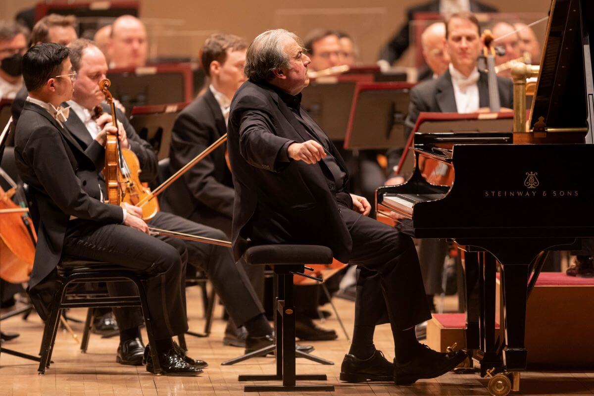 Yefim Bronfman était l'invité de l'OSM au Carnegie Hall dans le Concerto pour piano no 2 de Bartók (Photo: Antoine Saito)
