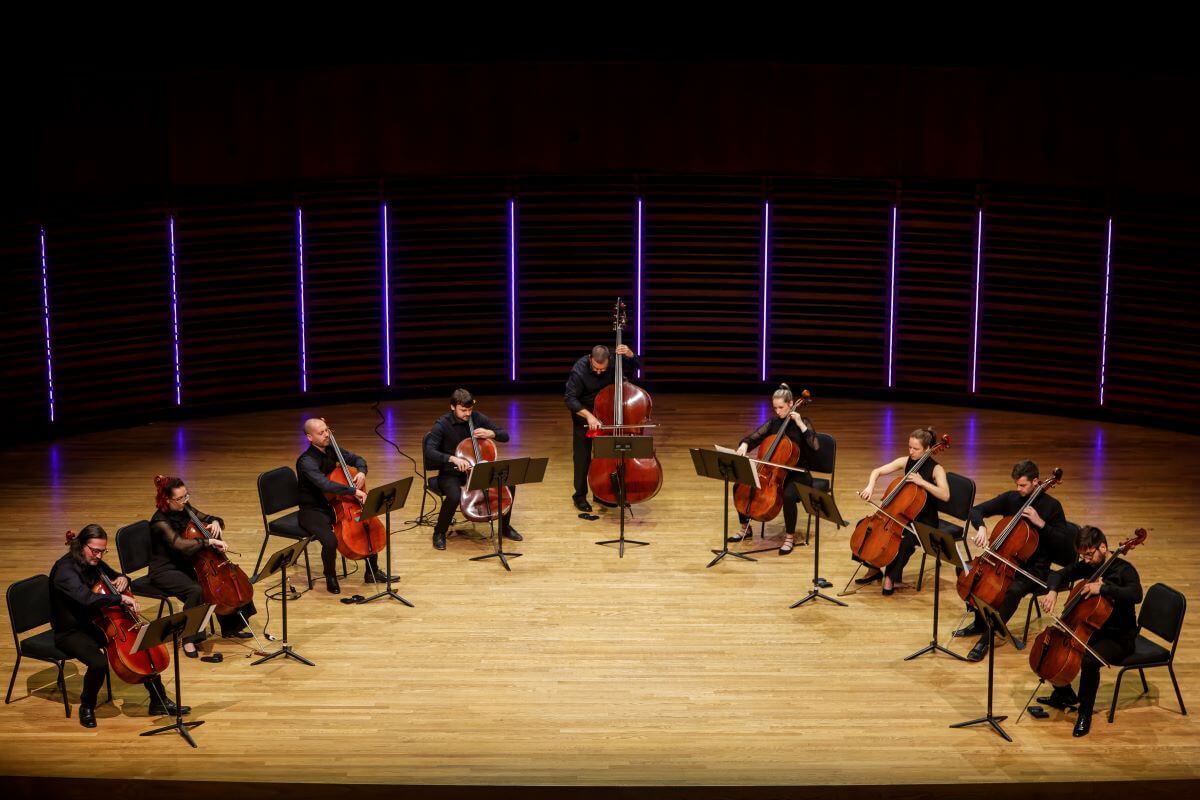 Ensemble Les 9 (Photo: courtoisie de GFN Productions)