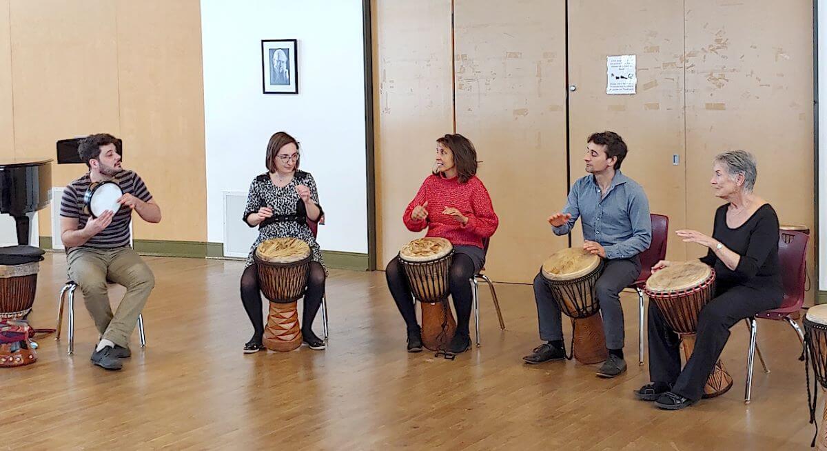 Cours de percussion à Cammac (Photo : page Facebook de Cammac)