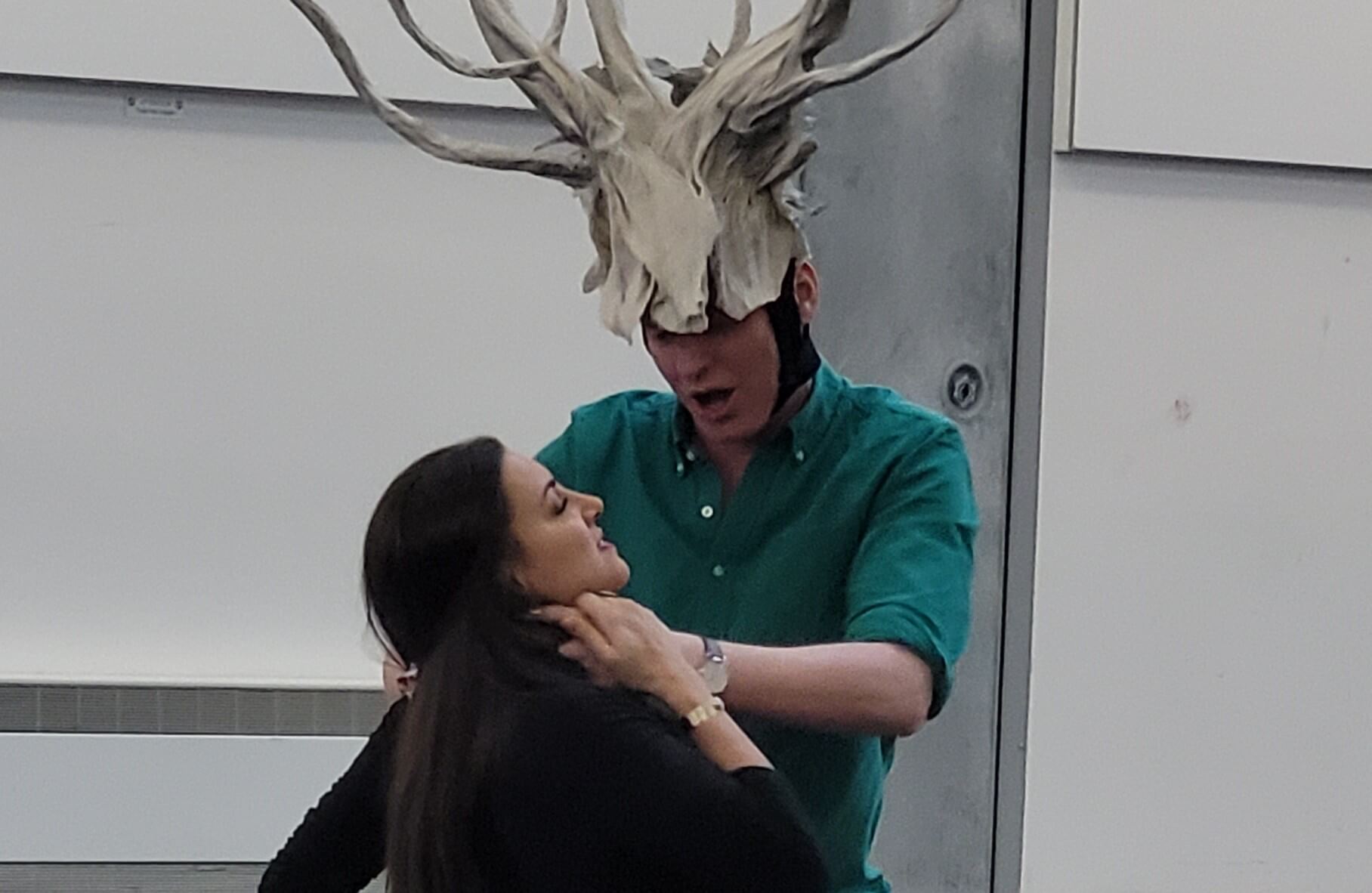 Isaiah Bell (Comte Johan Oxenstierna) et Joyce El-Khoury (Christine) lors de la présentation aux médias (Photo : Béatrice Cadrin)