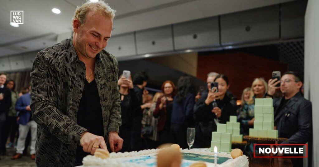 Yannick Nézet-Séguin fête son anniversaire en tournée avec l'OM. (Photo : page Facebook du Philadelphia Orchestra)