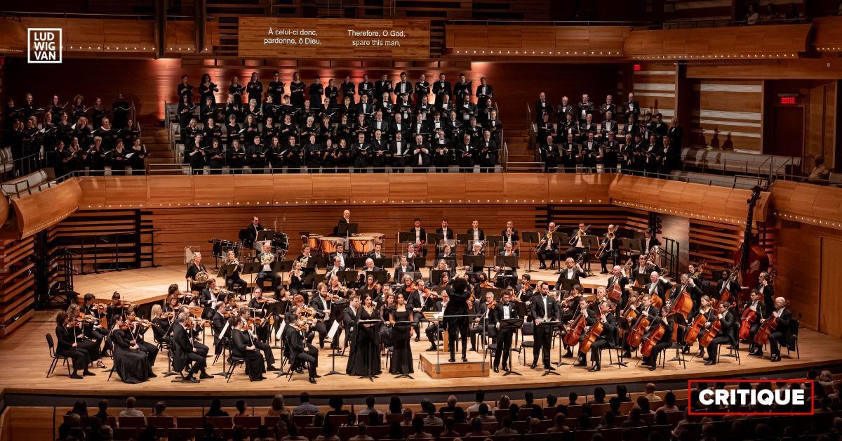Les forces combinées du choeur et de l'Orchestre symphoniques de Montréal accompagnant les solistes Joyce El-Khoury, Rhiab Chaieb, Oreste Cosimo et Adam Palka, vendredi soir dernier. (Photo : Antoine Saito)