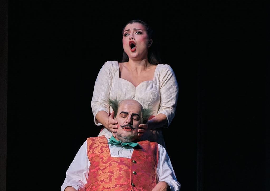 Pascale Spinney en Rosina et Omar Montanari en Bartolo. (Photo : Vivien Gaumand)