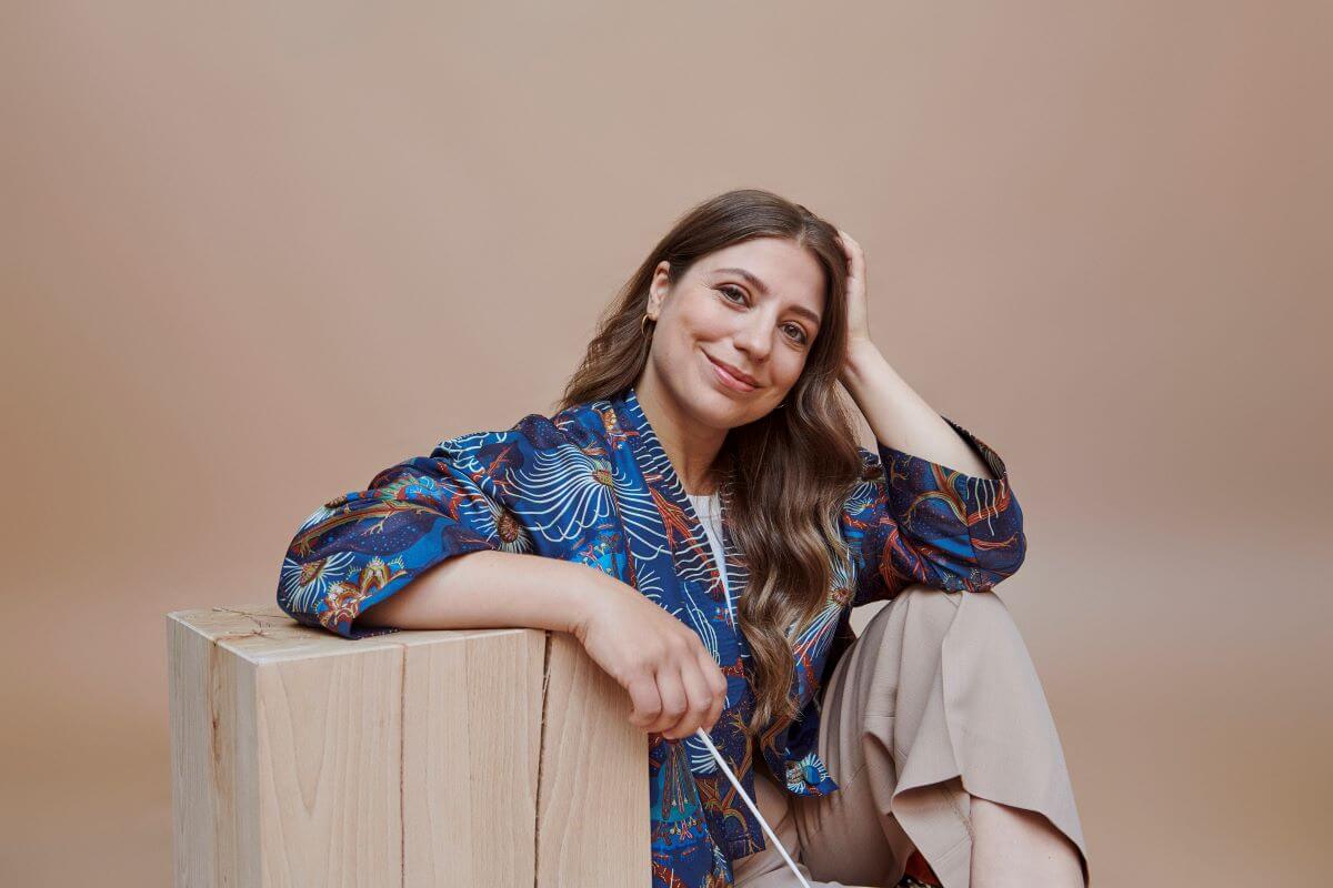 La cheffe Dalia Stasevska (Photo : Veikko Kähkönen)