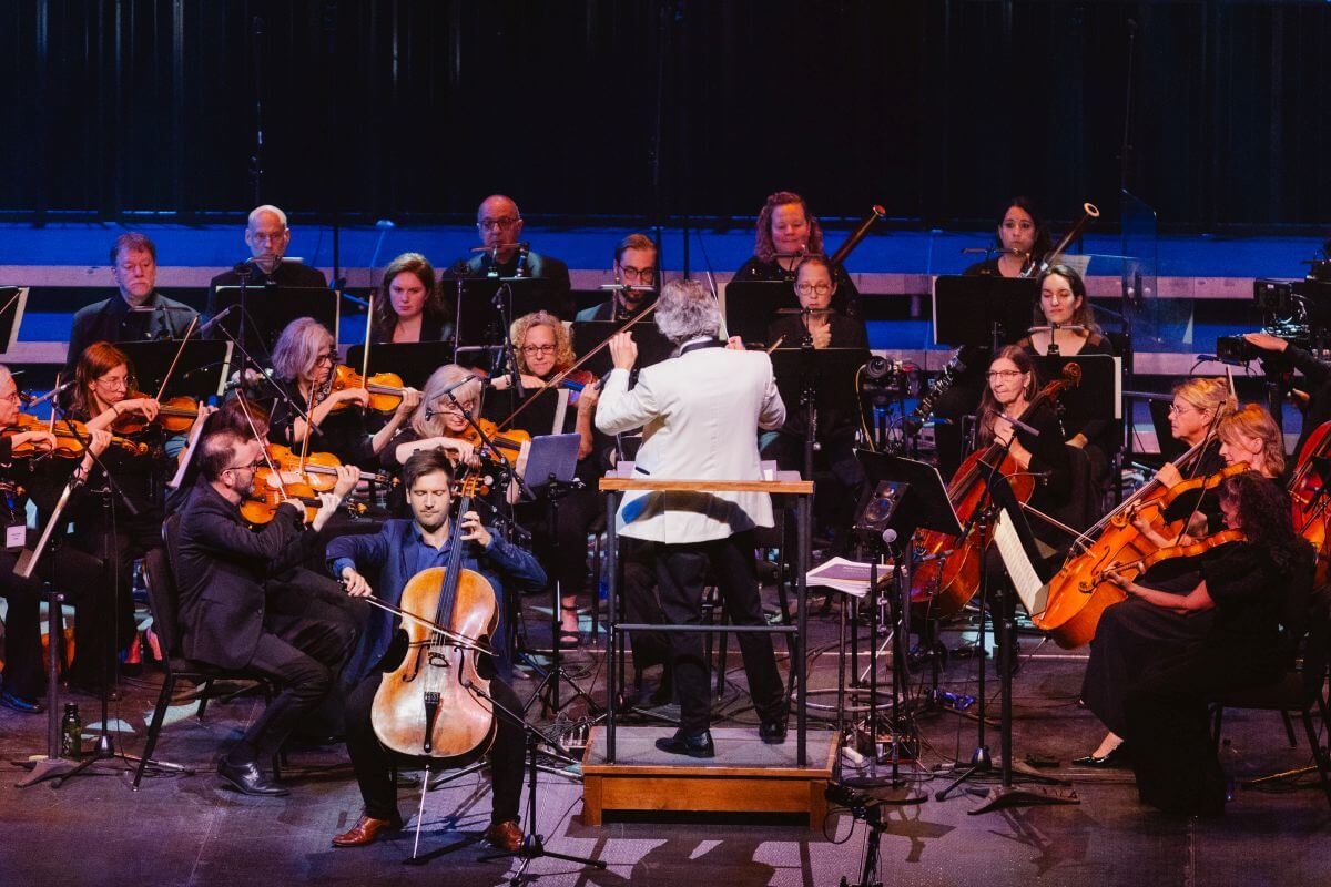 Dominique Beauséjour-Ostiguy en solo avec l'OSL. (Photo : Gabriel Fournier)