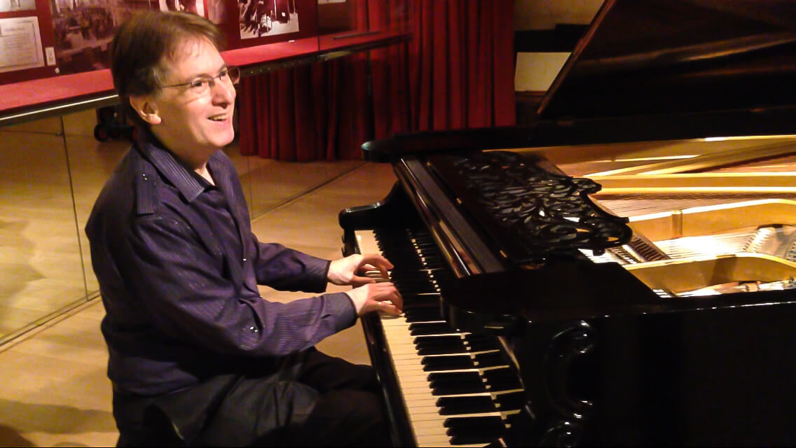 Robert D. Levin (Photo : wikimedia commons)