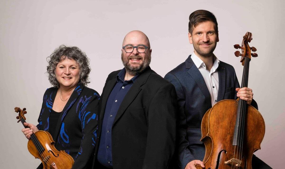 Trio Hochelaga : Anne Robert, Dantonio Pisano, Dominique Beauséjour-Ostiguy (Photo : site web du groupe)