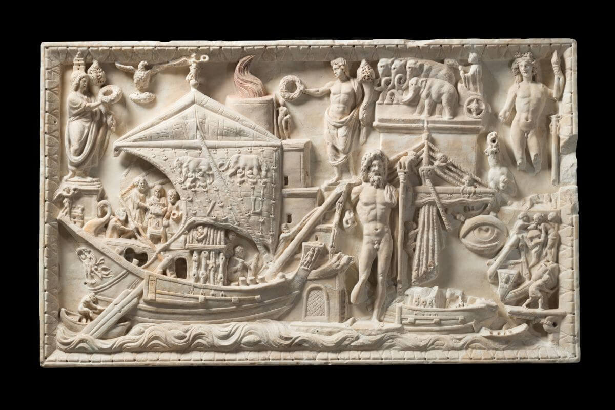 Relief de Portus, fin du 2e-début du 3e s. Rome, époque impériale, marbre pentélique, 74 x 123 x 15 cm. Rome, collection Torlonia. © Fondazione Torlonia. Photo Lorenzo De Masi