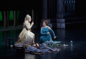 Canadian Opera Company production of Norma, 2016, (Photo: Michael Cooper)