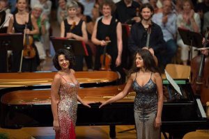 Khatia and Gvantsa Buniatishvili (from @BuniatishviliKh)