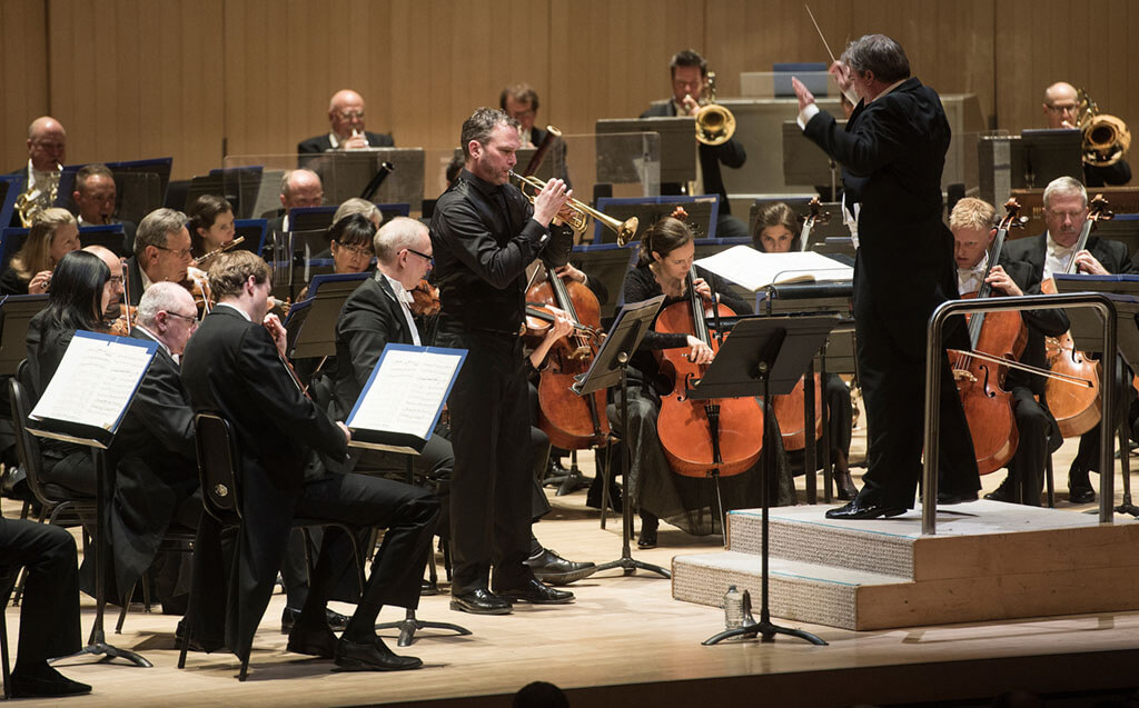 Toronto Symphony Orchestra with John Storgårds (conductor) and Andrew McCandless (soloist) (Photo: Jag Gundu)