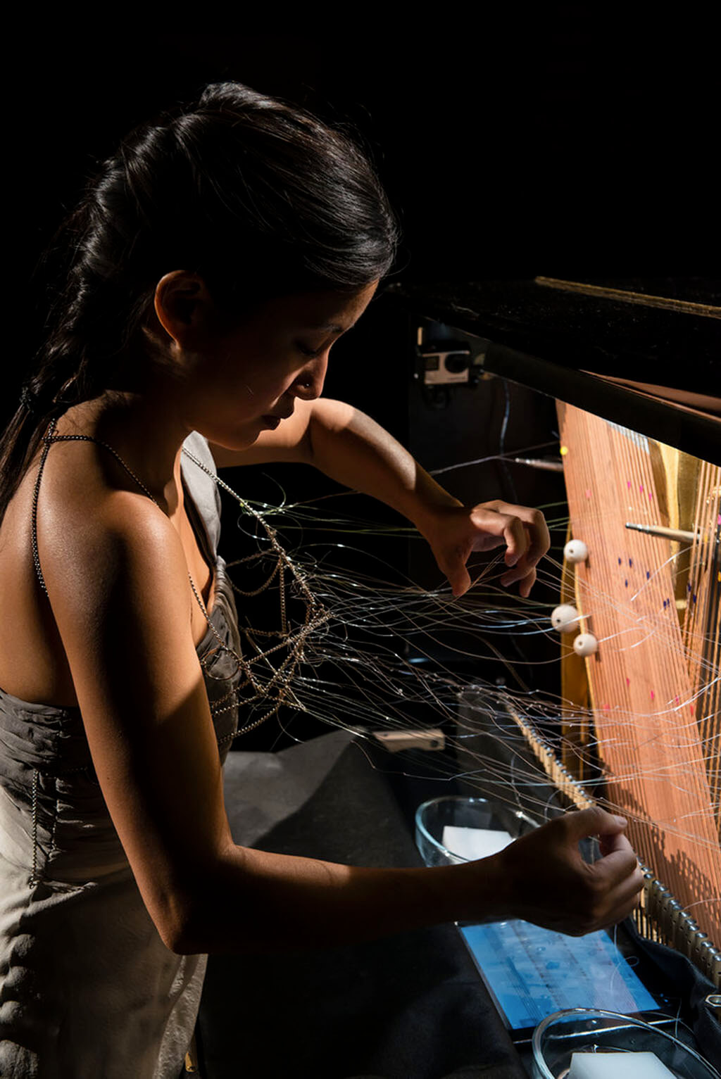 Claudia Chan premiered Huihui Cheng's 'messenger' at Royaumont in September 2017. (Photo: François Mauger)