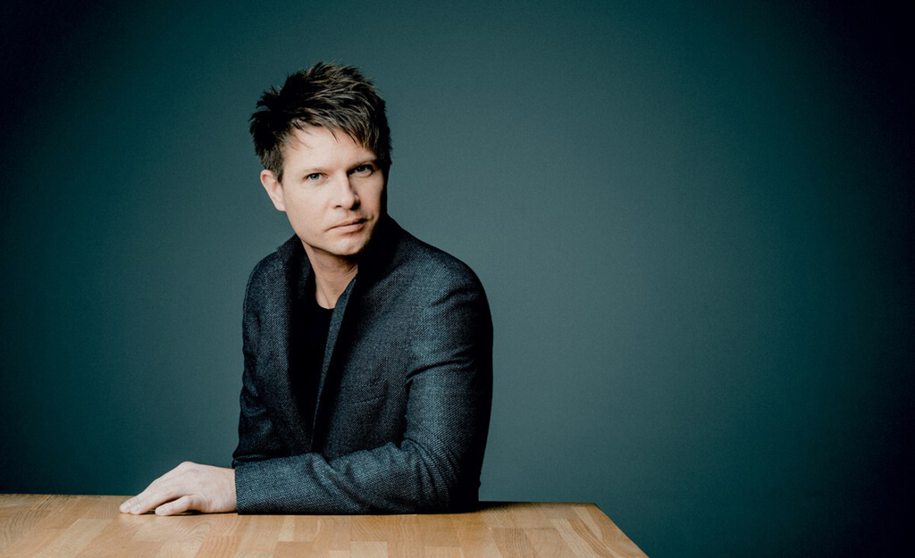 Krzysztof Urbański (Photo: Marco Borggreve)