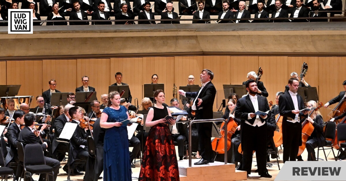 The Toronto Symphony Orchestra, soloists and Toronto Mendelssohn Choir performing Mozart's Requiem (Photo : Jag Gundu)