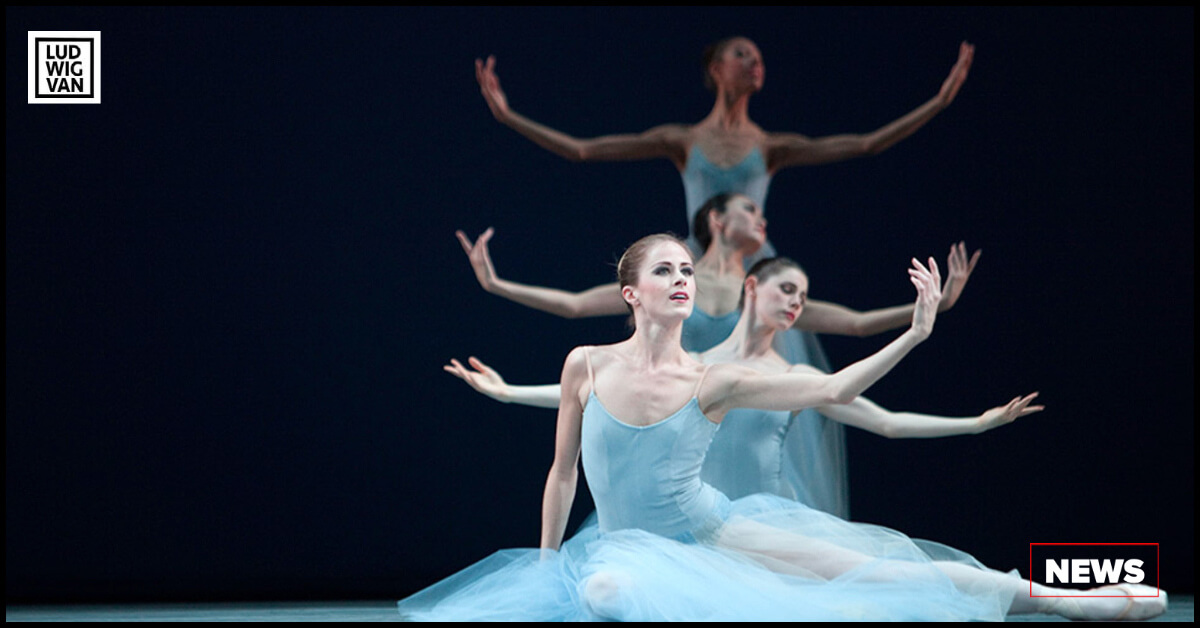 Artists of the Ballet in Serenade. (Photo: Cylla von Tiedemann)