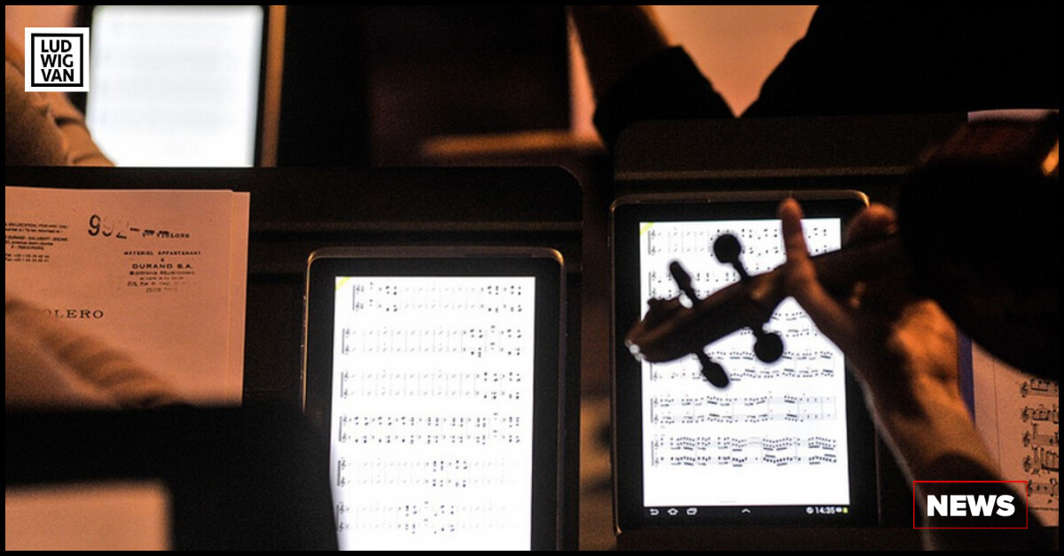 The Brussels Philharmonic replaced paper scores with Galaxy tablets donated by manufacturer Samsung in 2015 (Photo courtesy of the Brussels Philharmonic)