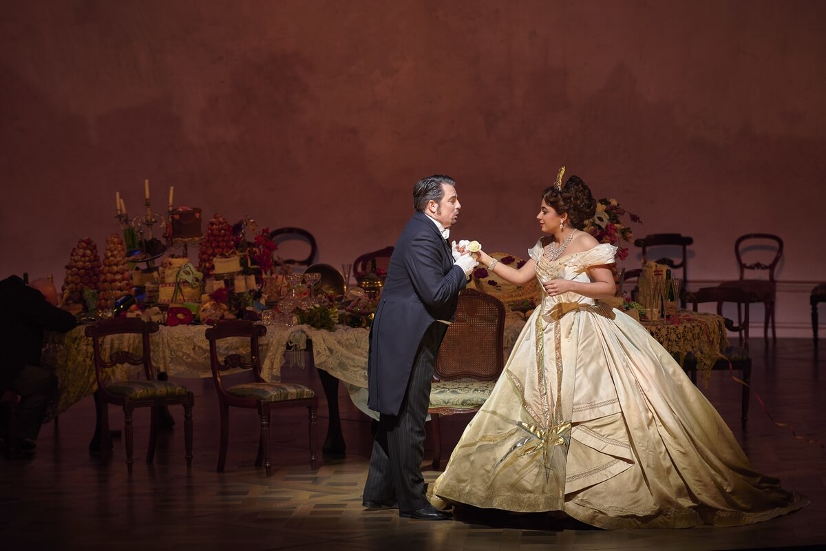 The Canadian Opera Company's 'La Traviata' (Photo courtesy of the COC)