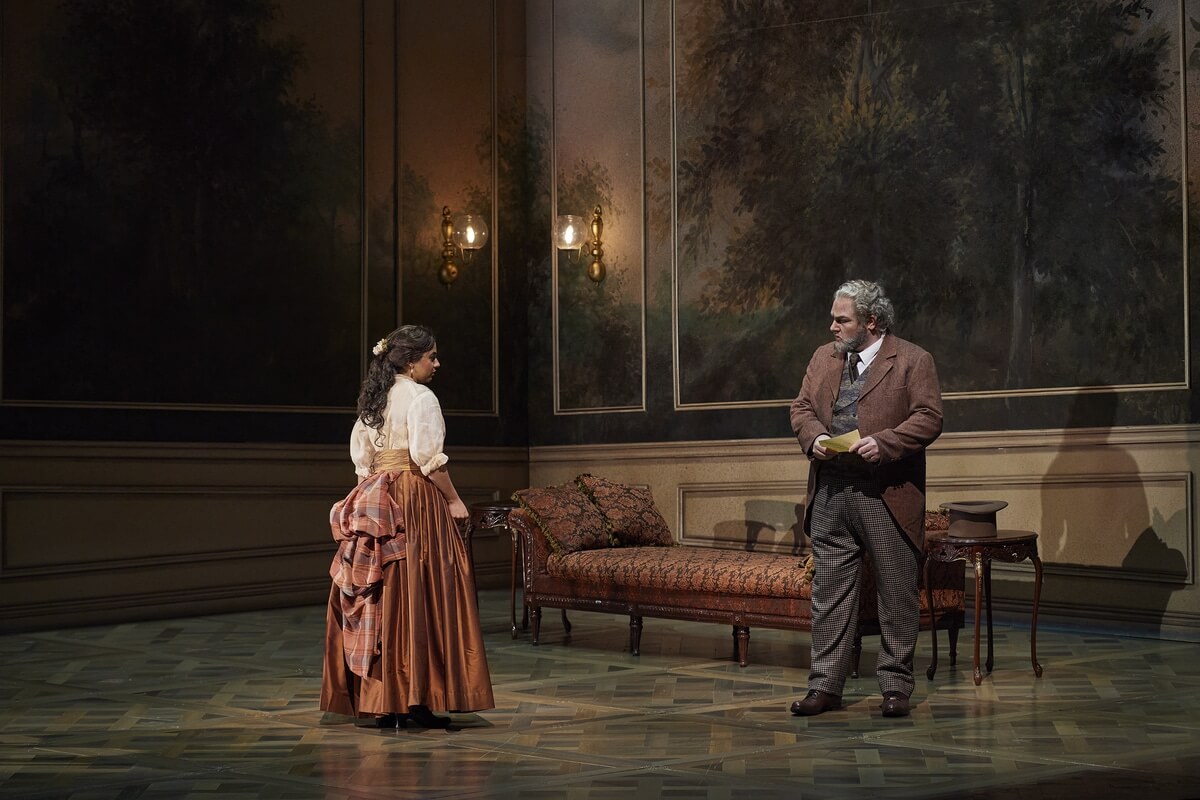 The Canadian Opera Company's 'La Traviata' (Photo courtesy of the COC)