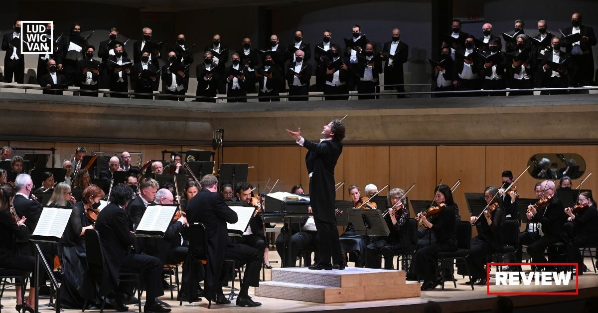 Gustavo Gimeno with the TSO, vocal soloists and Toronto Mendelssohn Choir perform Beethoven's Ode to Joy (Image courtesy of the TSO)