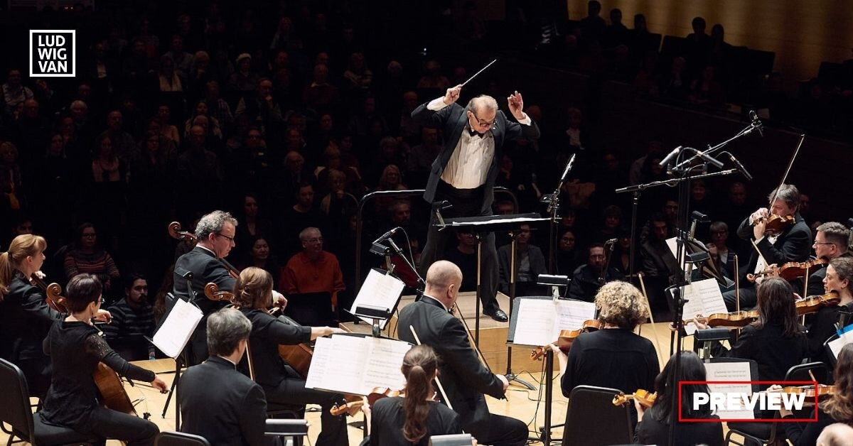Conductor & Music Director Alex Pauk with the Esprit Orchestra (Photo: Malcolm Cook)