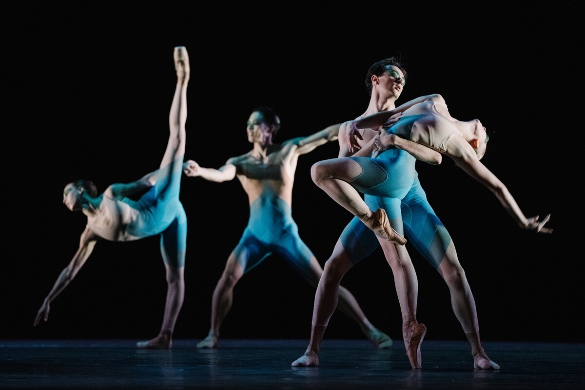 Artists of the Ballet in MADDADDAM (Photo: Karolina Kuras) 