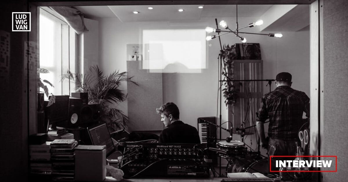 L-R: Jay Auborn and John Matthias collaborate in the studio (Photo courtesy of the artists)