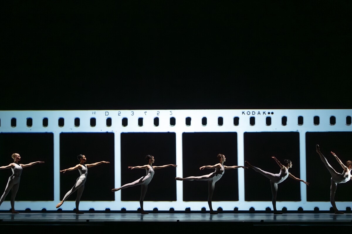 Artists of the National Ballet in The National Ballet of Canada's Frame by Frame (Photo: Karolina Kuras)