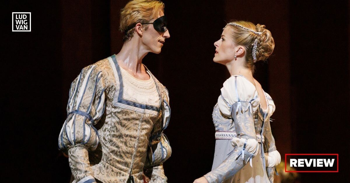Ben Rudisin et Heather Ogden dans Roméo et Juliette (Photo : Bruce Zinger)