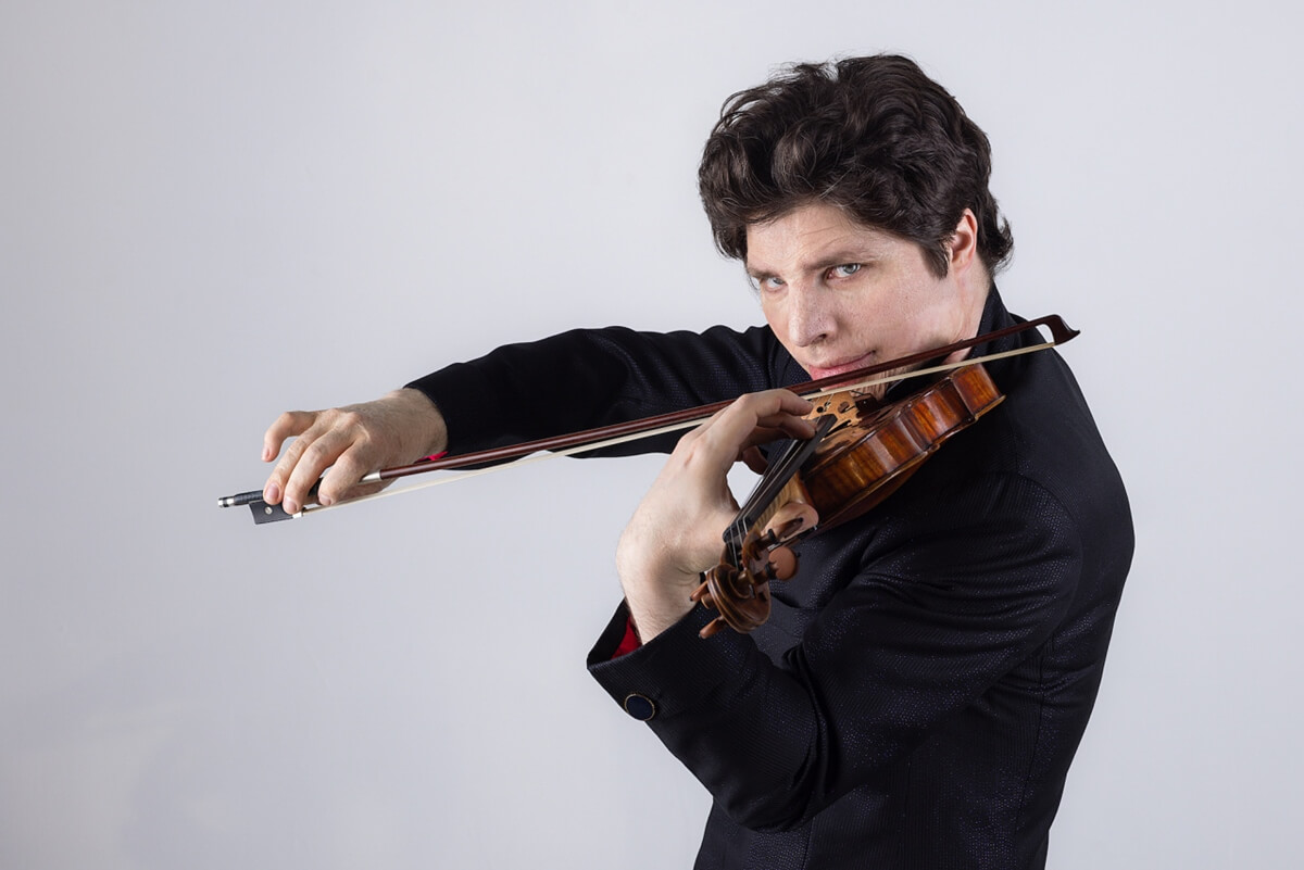 Augustin Hadelich (Photo: Suxiao Yang)